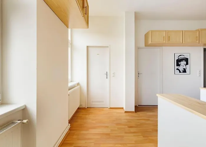 Beautiful 1 Bedroom Near Schoenbrunn Vienne